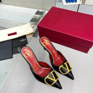 Valentino Brand new cowhide half drag version V-buckle classic sandals High heels 7.5cm